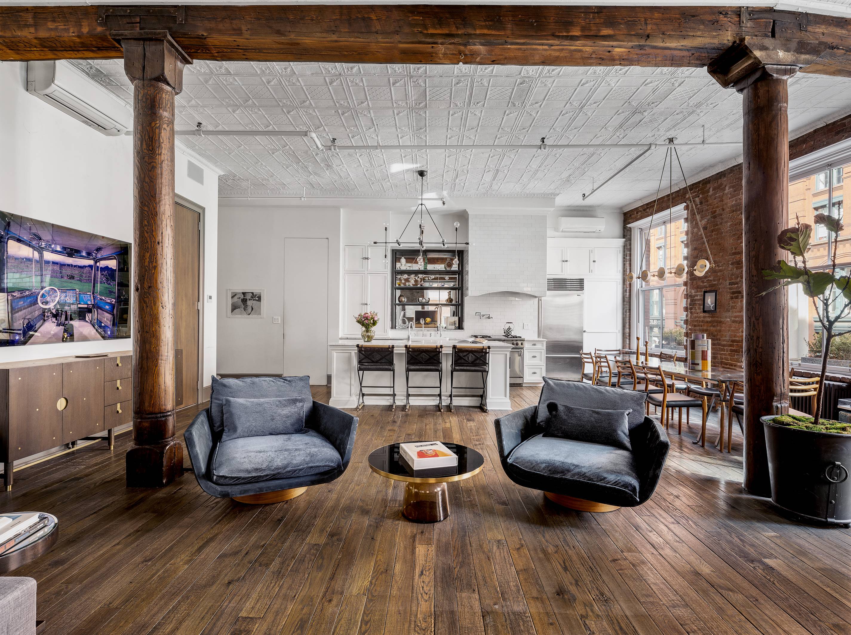 Don t miss the chance to own this amazing one of a kind SoHo loft !