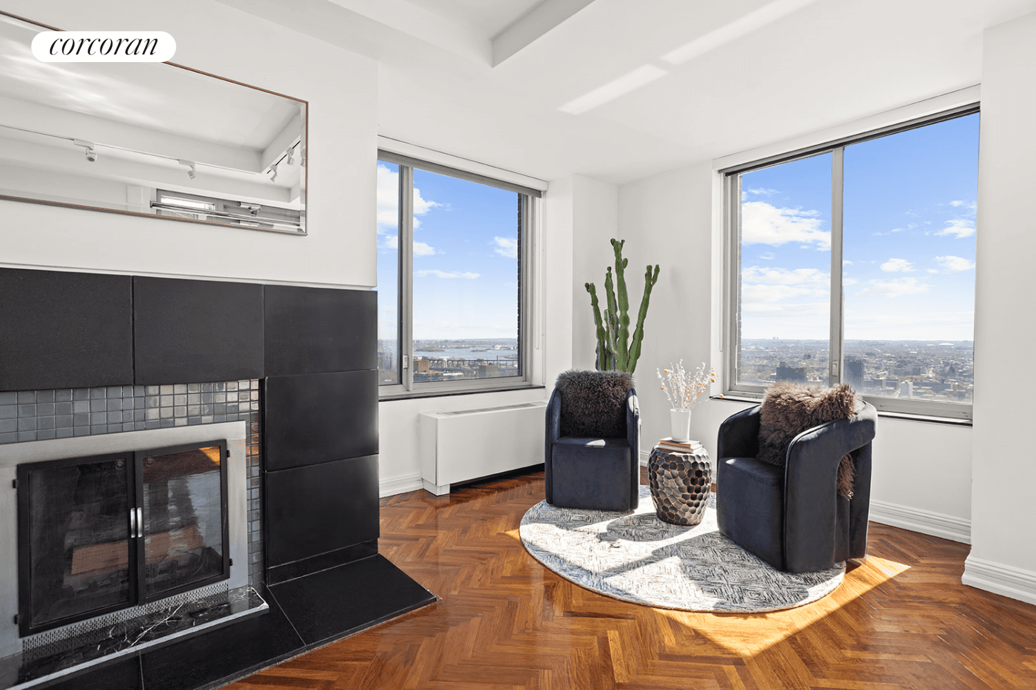 Dream one of a kind penthouse with unobstructed panoramic views of NYC in every direction !