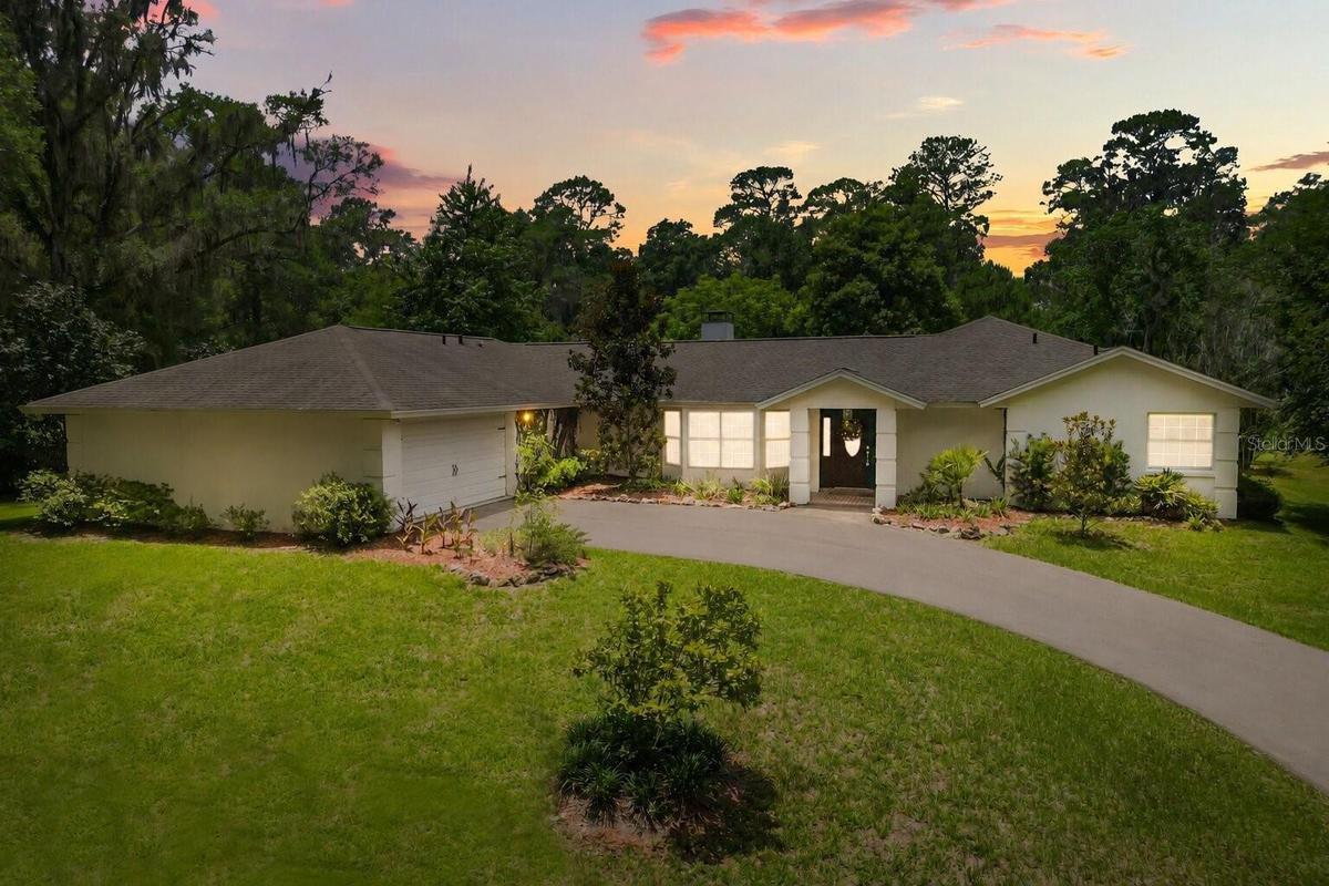 Welcome to your private 17+ acre turnkey equestrian estate just minutes from WEC and HITS