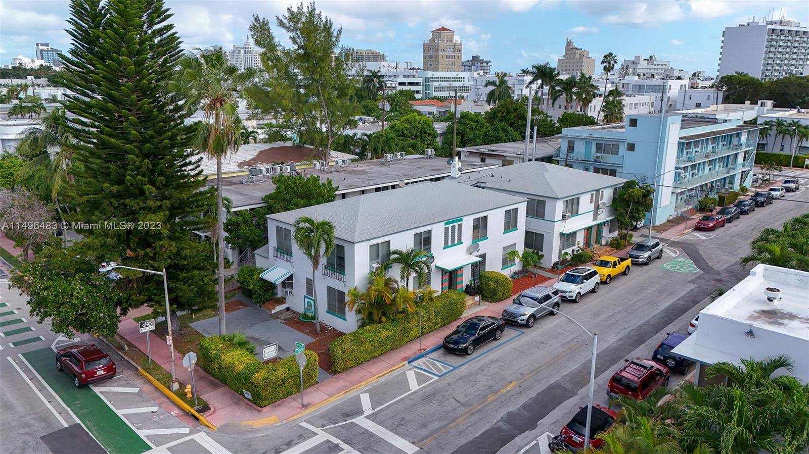 Investors welcome. Introducing Jennay Apartments, located on the corner of 10th and Euclid, just few blocks away from South Beach.
