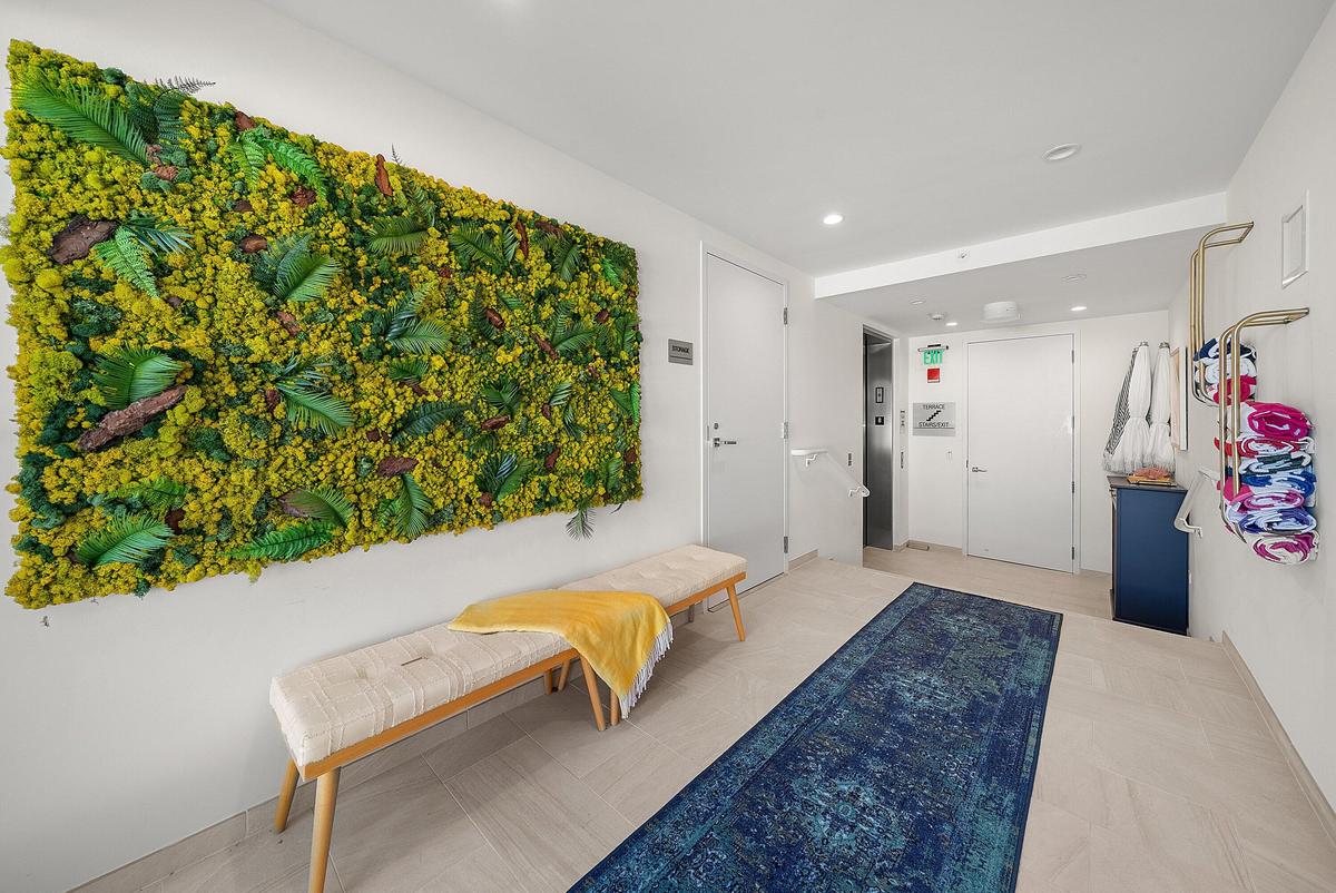 Private Elevator Foyer