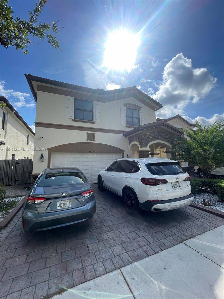 8659 NW 100th Pl Residential Florida