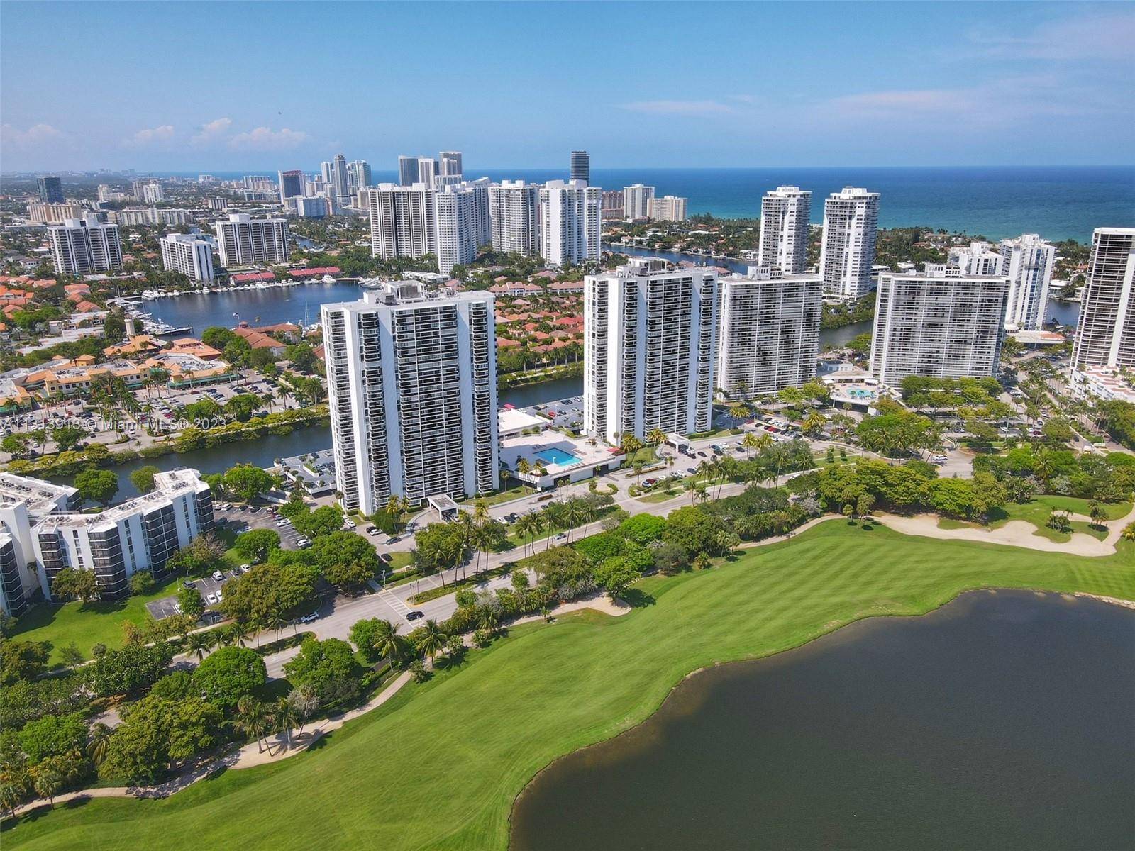 STUNNIG VIEWS LOCATED IN THE HEART OF AVENTURA 2 FULL BEDROOM AND 2 BATHS, LAKE AND GOLF COURSE VIEW IN ONE OF THE BEST LOCATIONS.