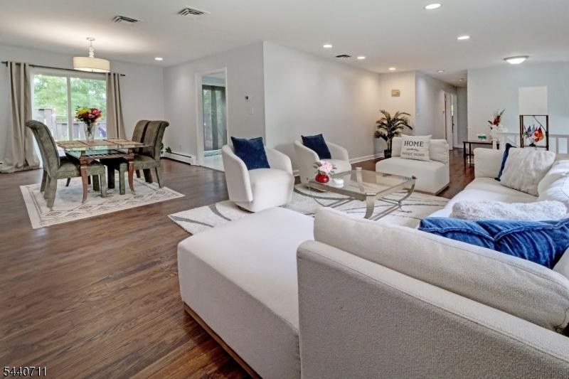 LIVING DINING