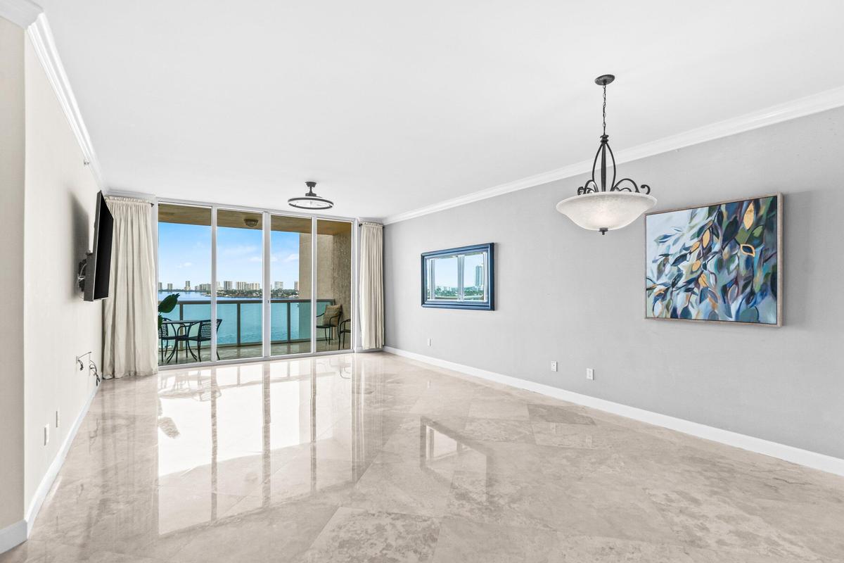 Open Living Area
