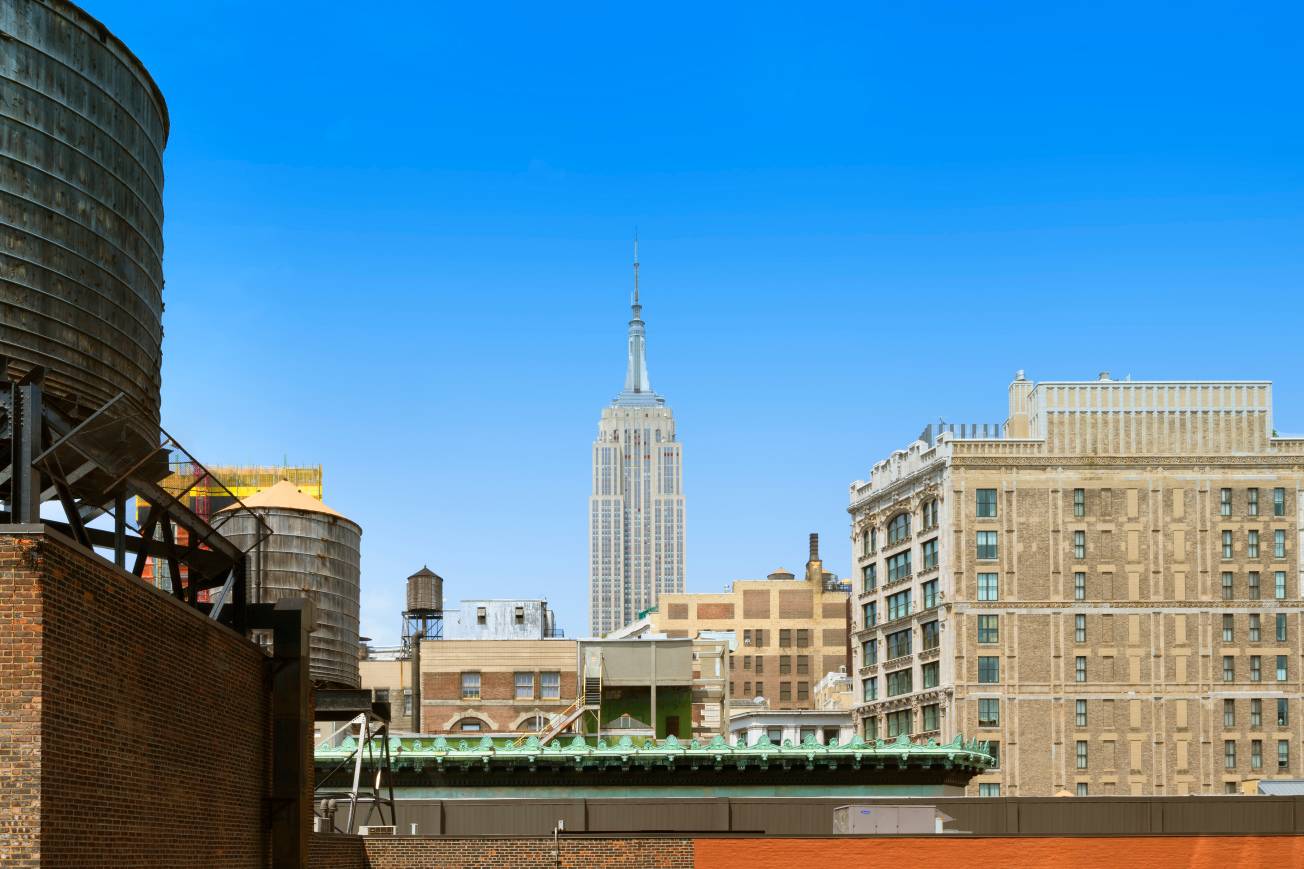 Spectacular Empire State View Serene, well appointed 2205 SF, 3 bedroom, 3.