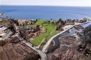 MAGNIFICENT LOT ON BEACHSIDE AVENUE Westport, Connecticut Presenting a remarkable opportunity to custom design your own sensational estate, this spectacular 3.