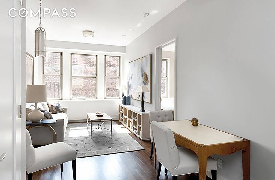 Huge opportunity to live right in Gramercy Park !