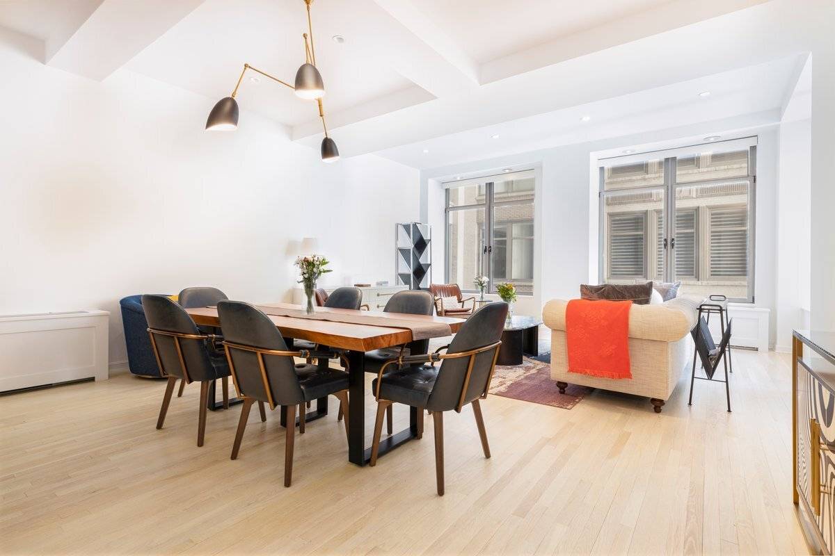 A truly sizable 1 bedroom loft in the renowned Chelsea Mercantile.