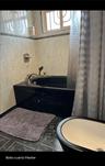 Baño con bañera / Bathroom with tub