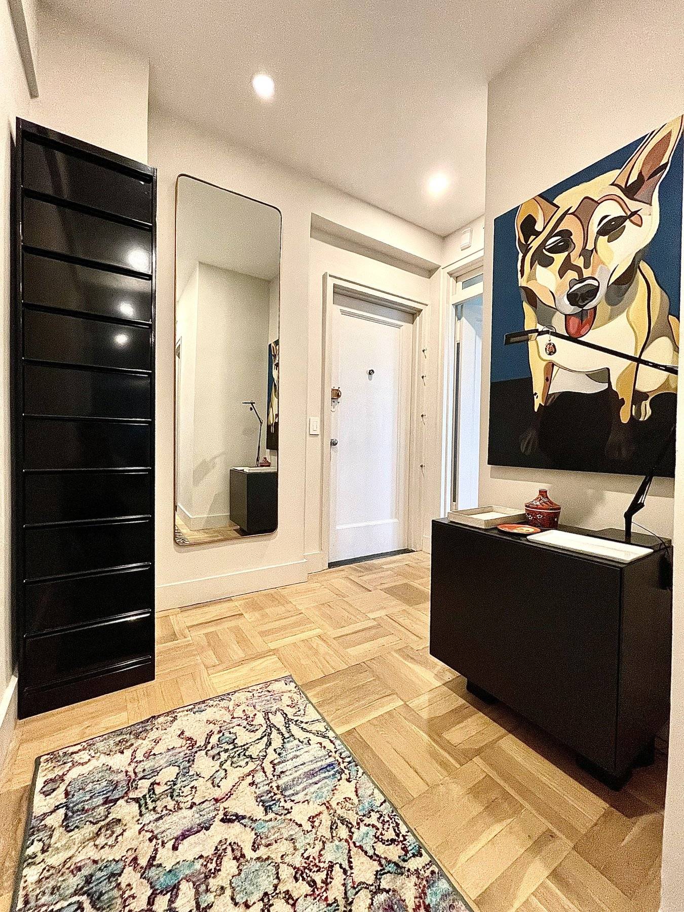 Nestled in the Heart of Castle Village, Washington Heights most sought after co op complex, this beautiful, newly renovated apartment has been meticulously kept and decorated.