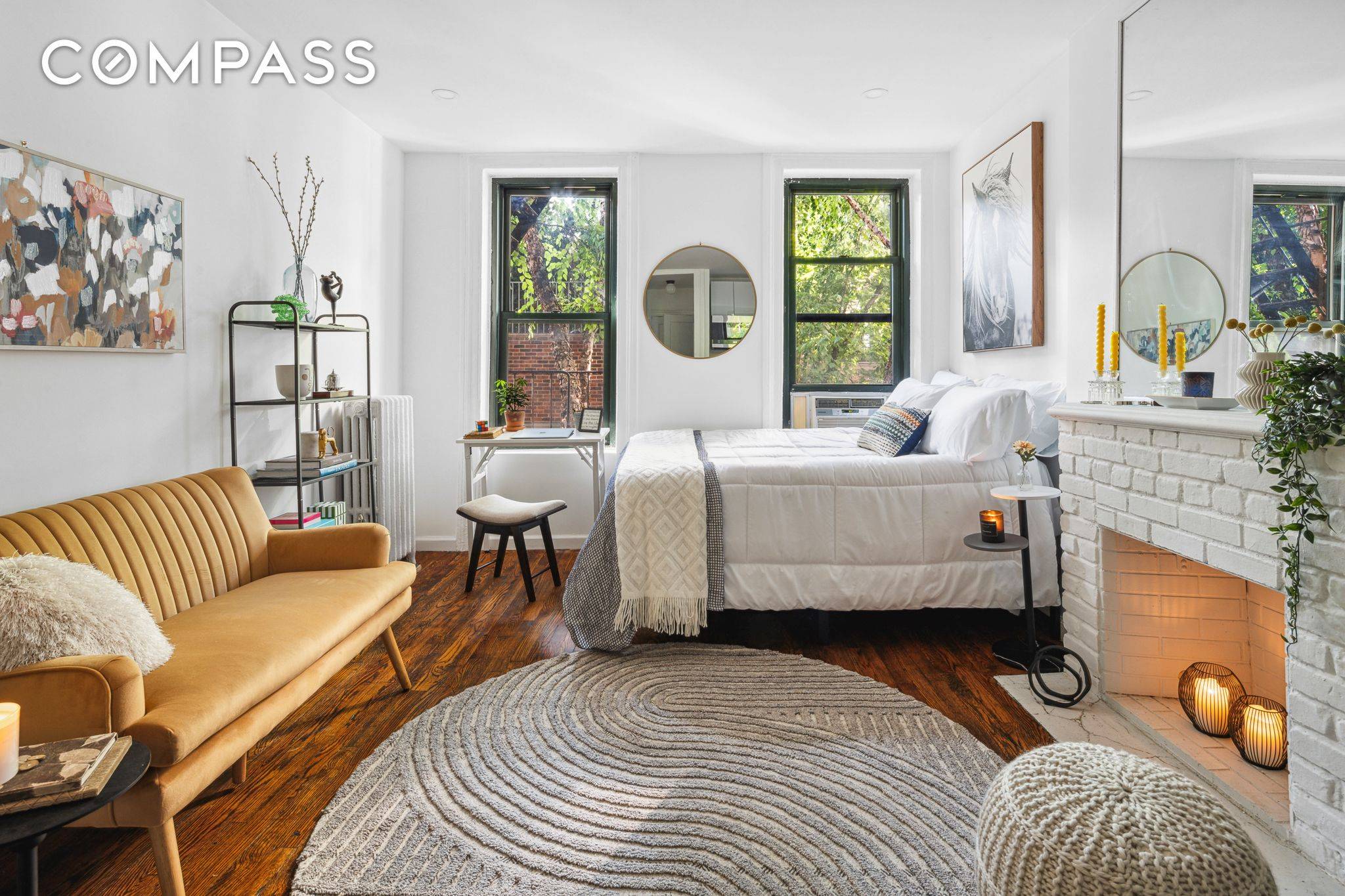 Charming Studio Apartment with Modern Elegance at 88 Horatio St, 3C Welcome to your own piece of Manhattan magic !