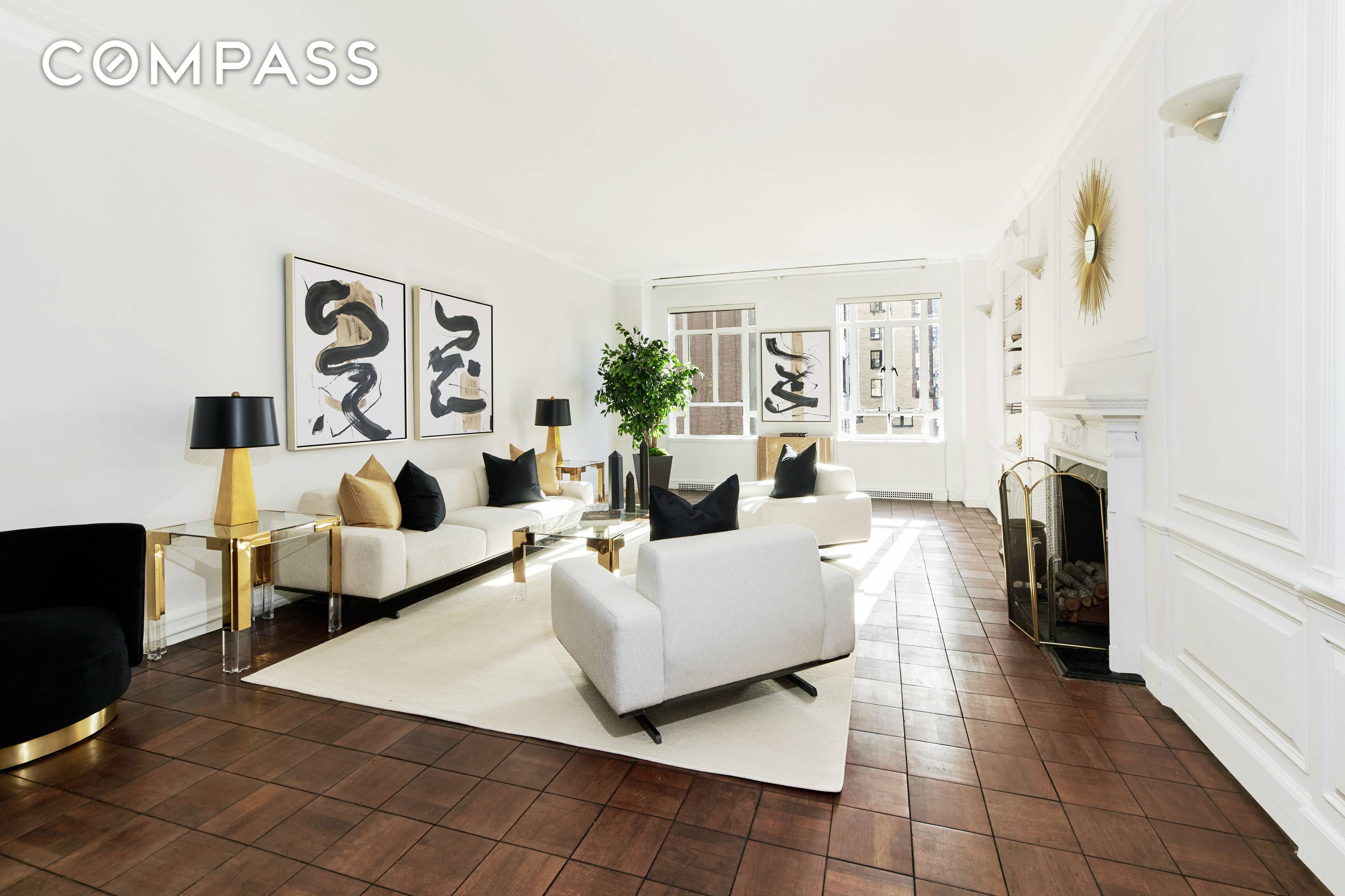 3 4 BR, 9B AT 115 CPW THE MAJESTIC This sunny pre war Classic 8 room, 3 4 bedroom, four bath, is in the Majestic, one of Central Park West ...