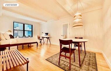 Elegant studio in a grand doorman building on Riverside Drive with elevator, laundry room, lounge, gym and garden.