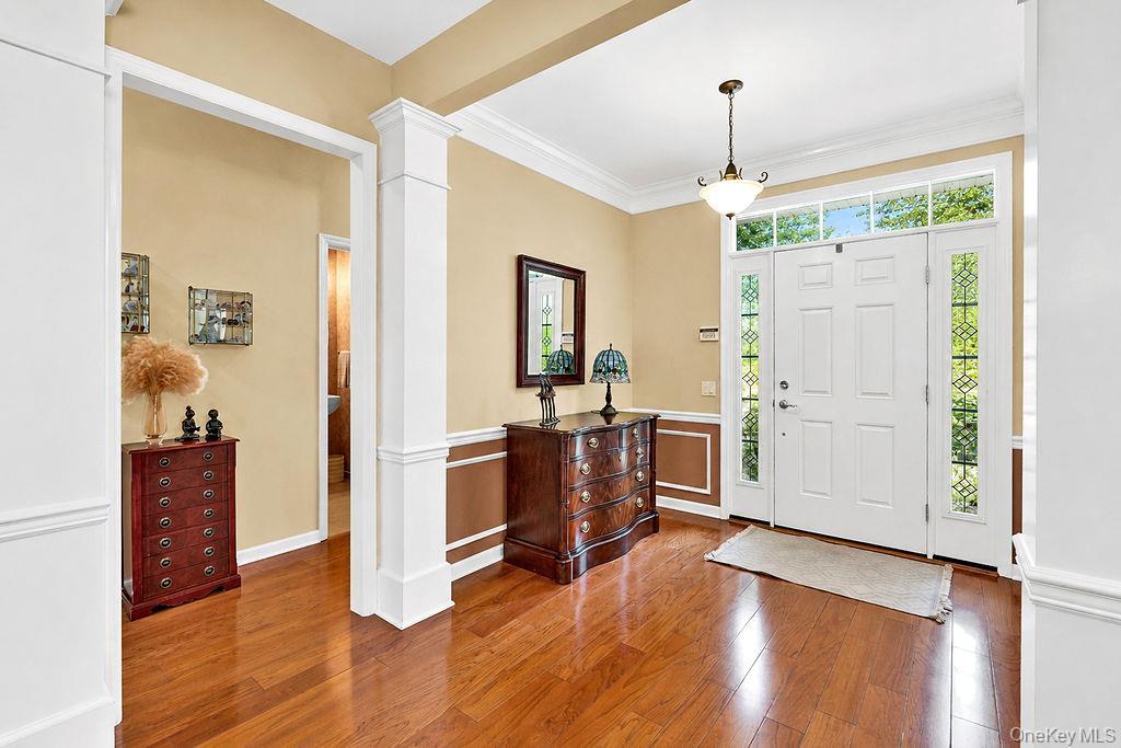 Light-filled entry foyer