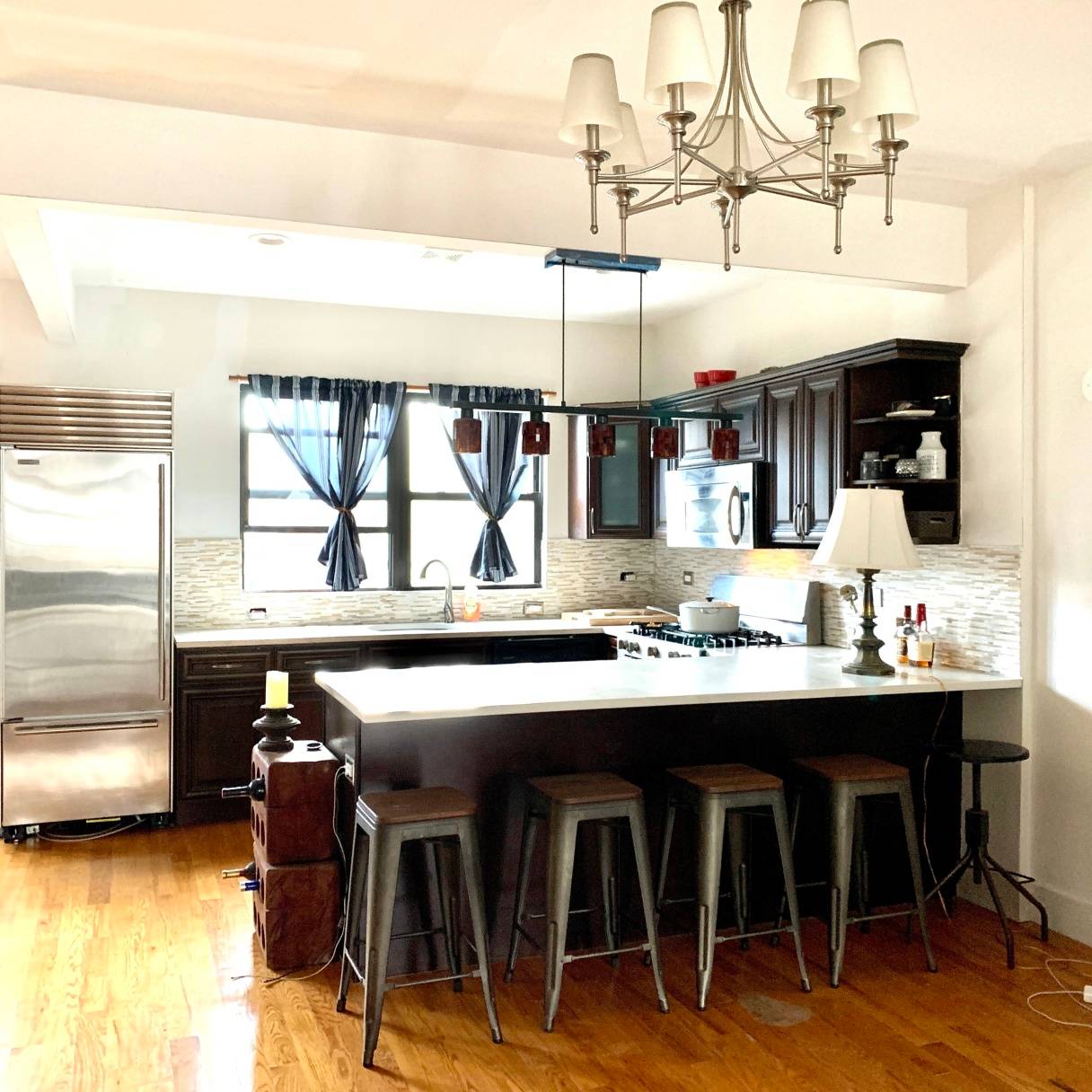 NO FEE Come live in this renovated duplex with a modern loft like feel situated in Bedford Stuyvesant.