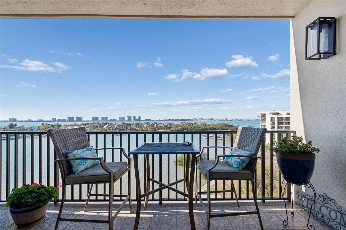 Spectacular Views of the Intracoastal and Harbor/Bay from the Balcony of #701