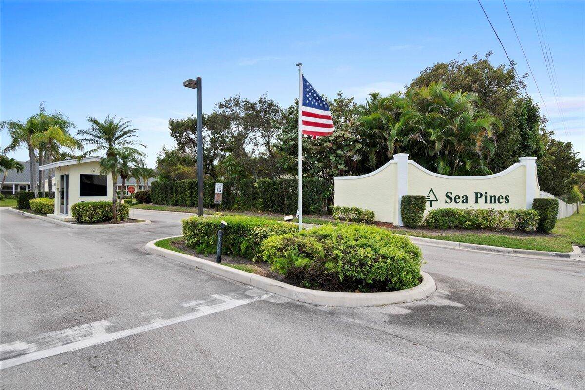 Move in Ready ! This furnished optional 2 2 single story property with attached 1 car garage in Sea Pines of Hobe Sound, a 55 community, situated immediately west of ...