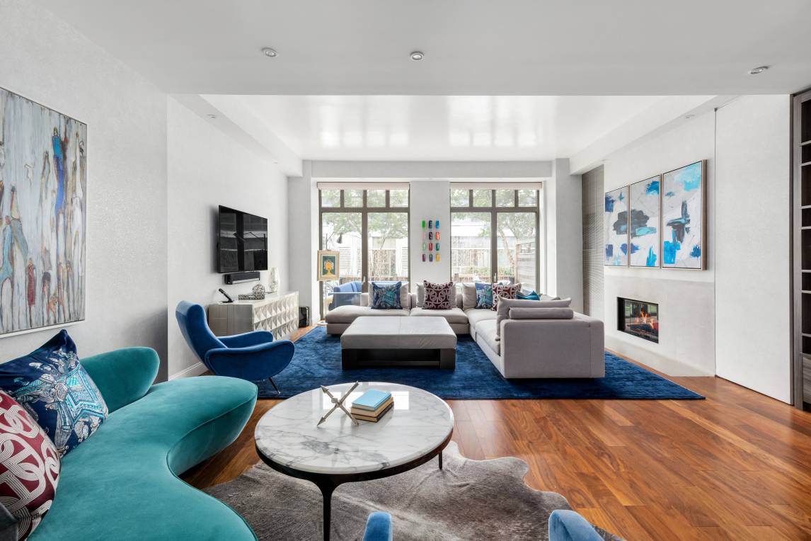 Maisonette Four at One Morton Square is a rare opportunity to own a stunning, recently renovated, and ideally laid out townhouse with all of the benefits and conveniences of a ...