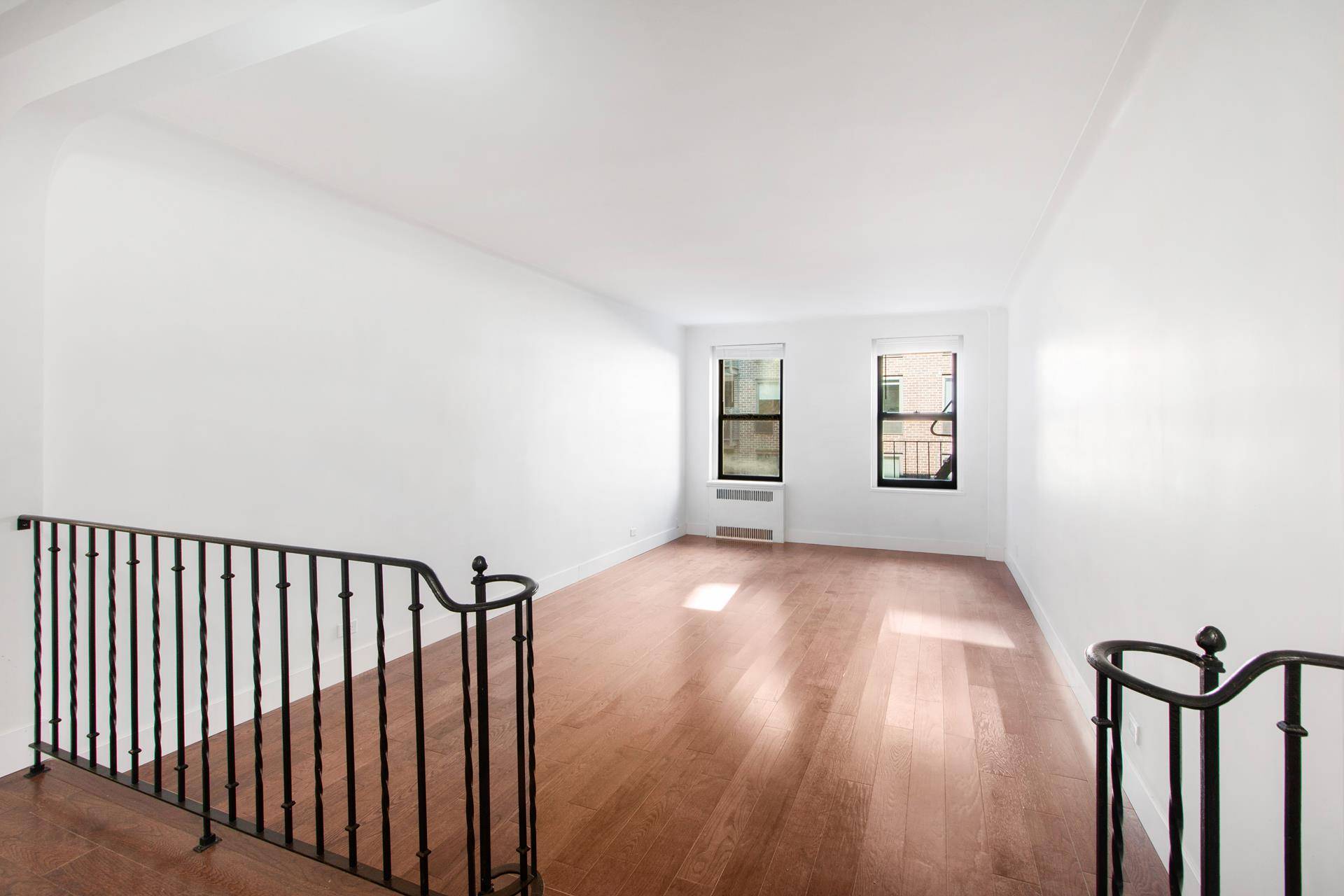 Prewar Building offers a Totally brand new renovated Huge 1 Bedroom Apartment !