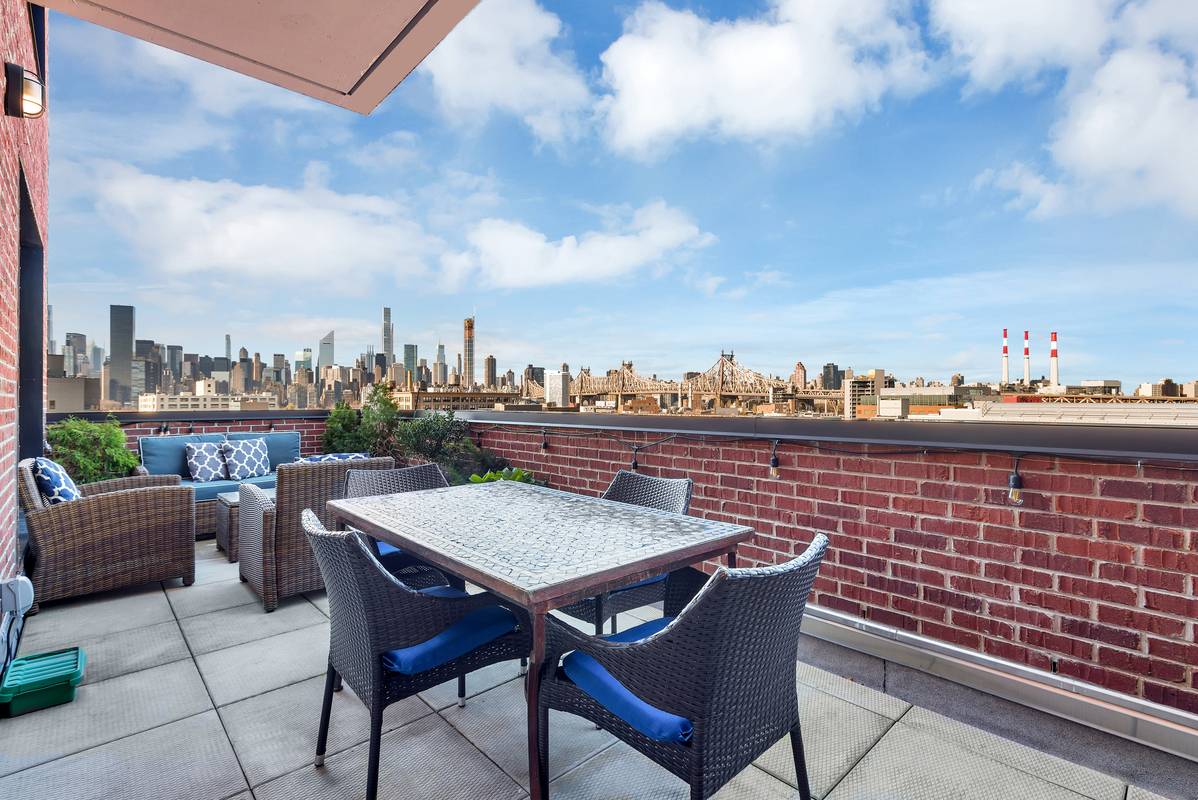 Welcome to Penthouse A at the Decker Upon entering this penthouse unit you'll be welcomed into a spacious sun filled open concept living area with views of the iconic 59th ...