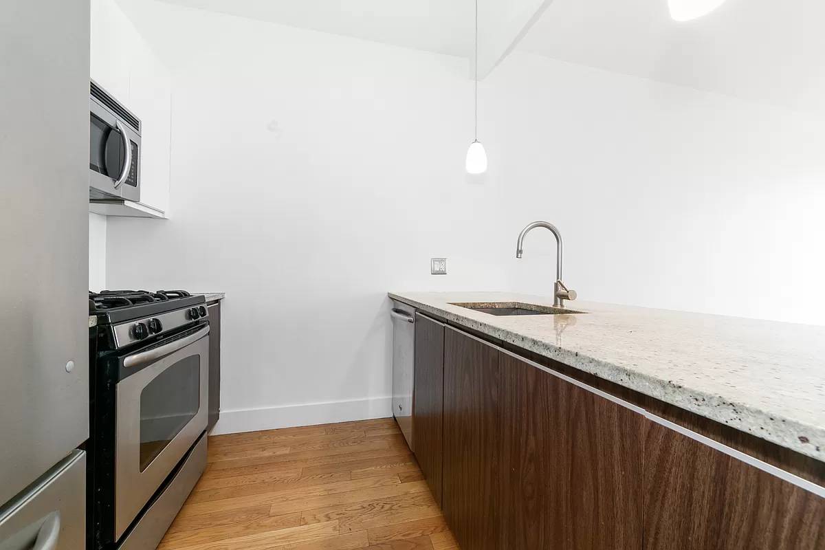 836 Bergen Street, offers a unique array of artfully designed studio two bedroom newly renovated homes, many with private outdoor terraces.