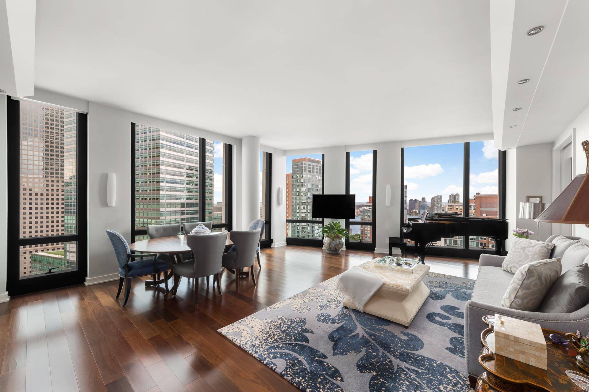 Located in Tribeca, NYC's most sought after neighborhood ; realize the dream of living well in this sleekly designed 3 bedroom 3.