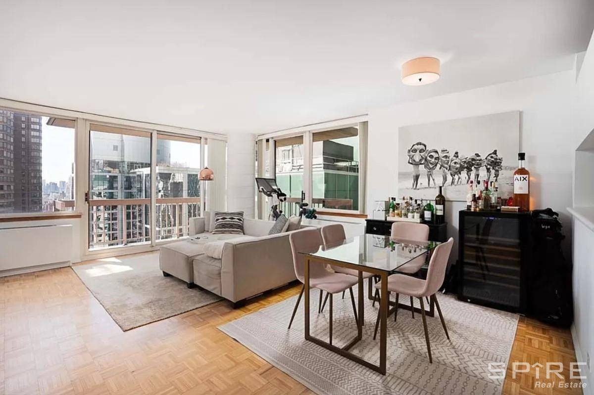 Welcome home to this wonderful high floor sunny 1BR 1.