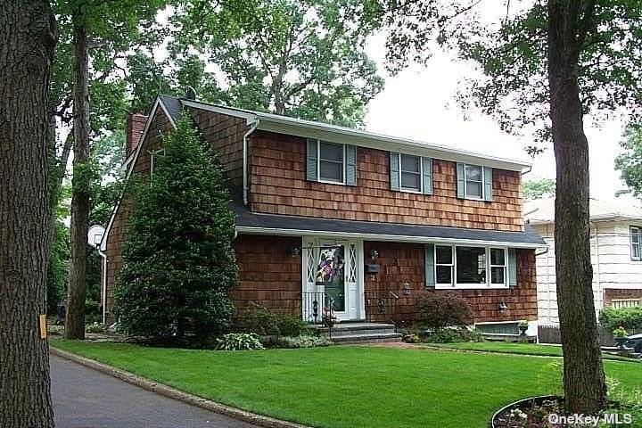 Nestled in the heart of a waterfront Village is this mint condition Colonial.