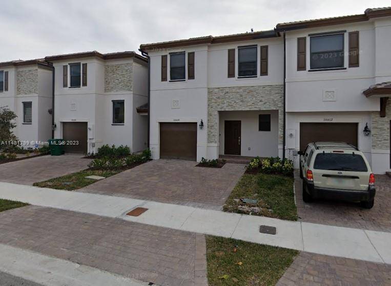 TOWNHOME BUILT IN 2022 in the Gated community of Cristal Cay in Cutler Bay !