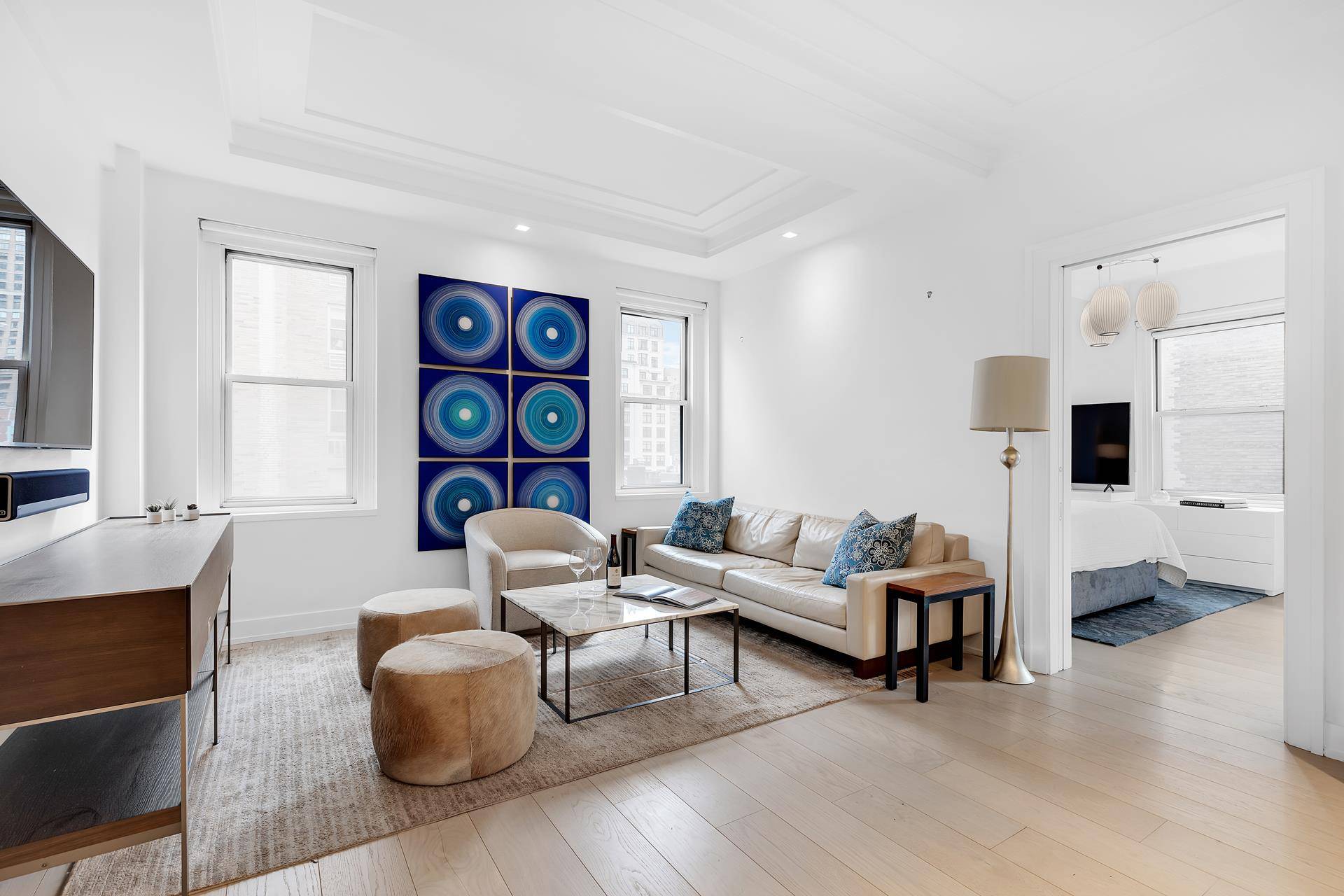 PARK AVENUE PERFECTIONLocated in the heart of Lenox Hill, this classic boutique co op in the perfect location just steps off of Park Ave, across from the iconic Armory, and ...