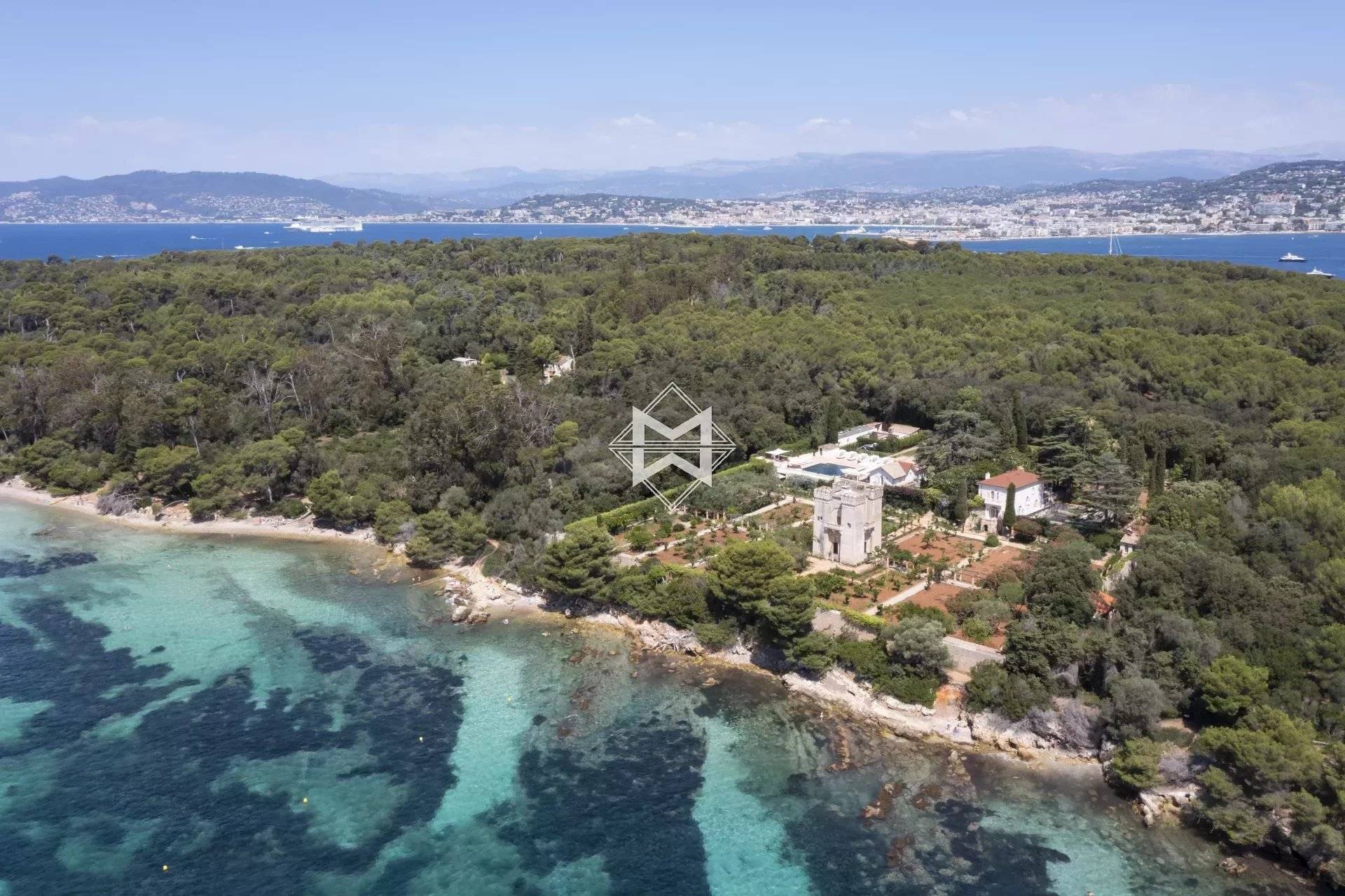 ILE SAINTE MARGUERITE - Exceptional property in the heart of the Lerins Islands