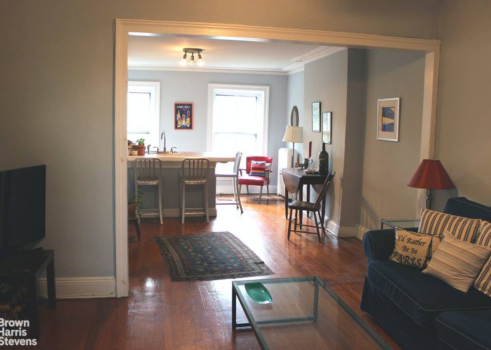 Lovely floorthrough 2 bedroom in an amazingly sunlit North Slope brownstone now available !