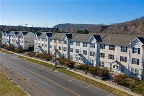 We are pleased to present for purchase this 30 unit 120 bed student housing complex, located at 190 Pine Rock Avenue, Hamden, CT.