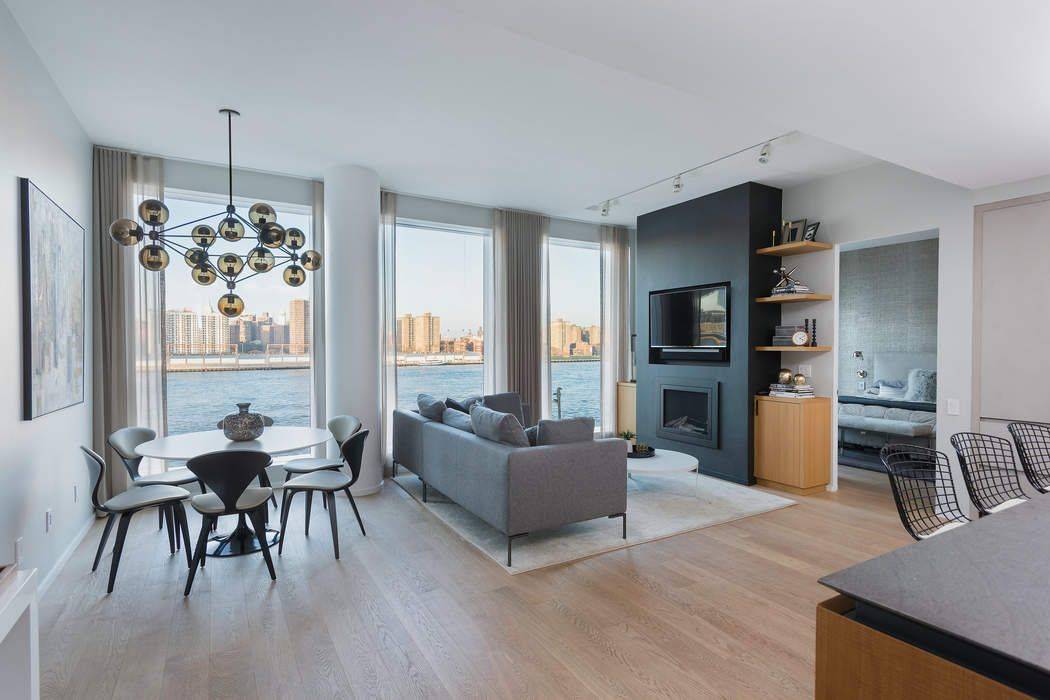 In person and face time showings available Boasting breathtaking views of the Manhattan Bridge, Empire State Building, East River, Brooklyn Bridge Park, and Manhattan Skyline from every room in this ...