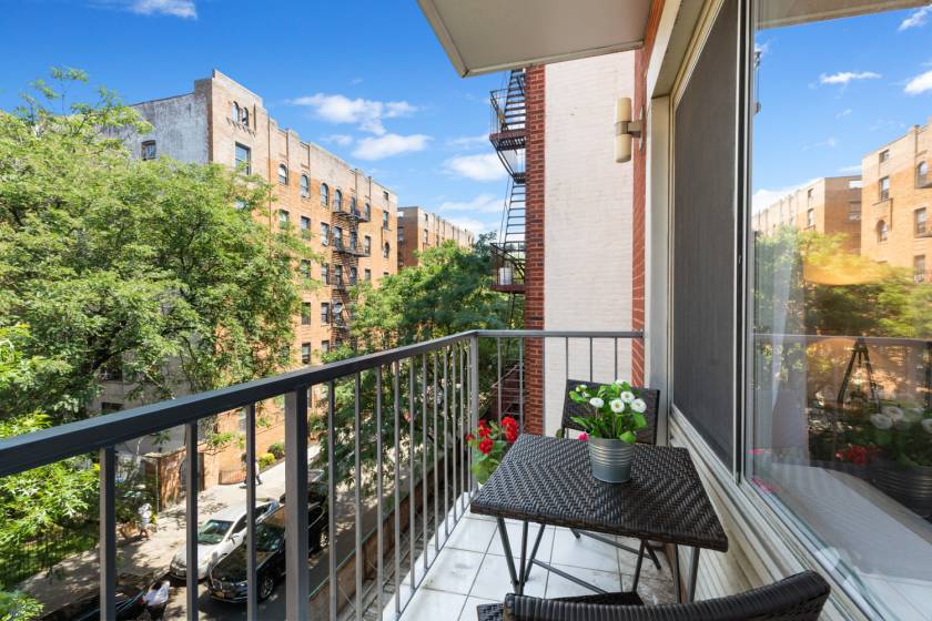 Live right off Prospect Park with this light filled, fabulous 2 bed, 2 bath condo with 2 PRIVATE BALCONIES in Prospect Park South !