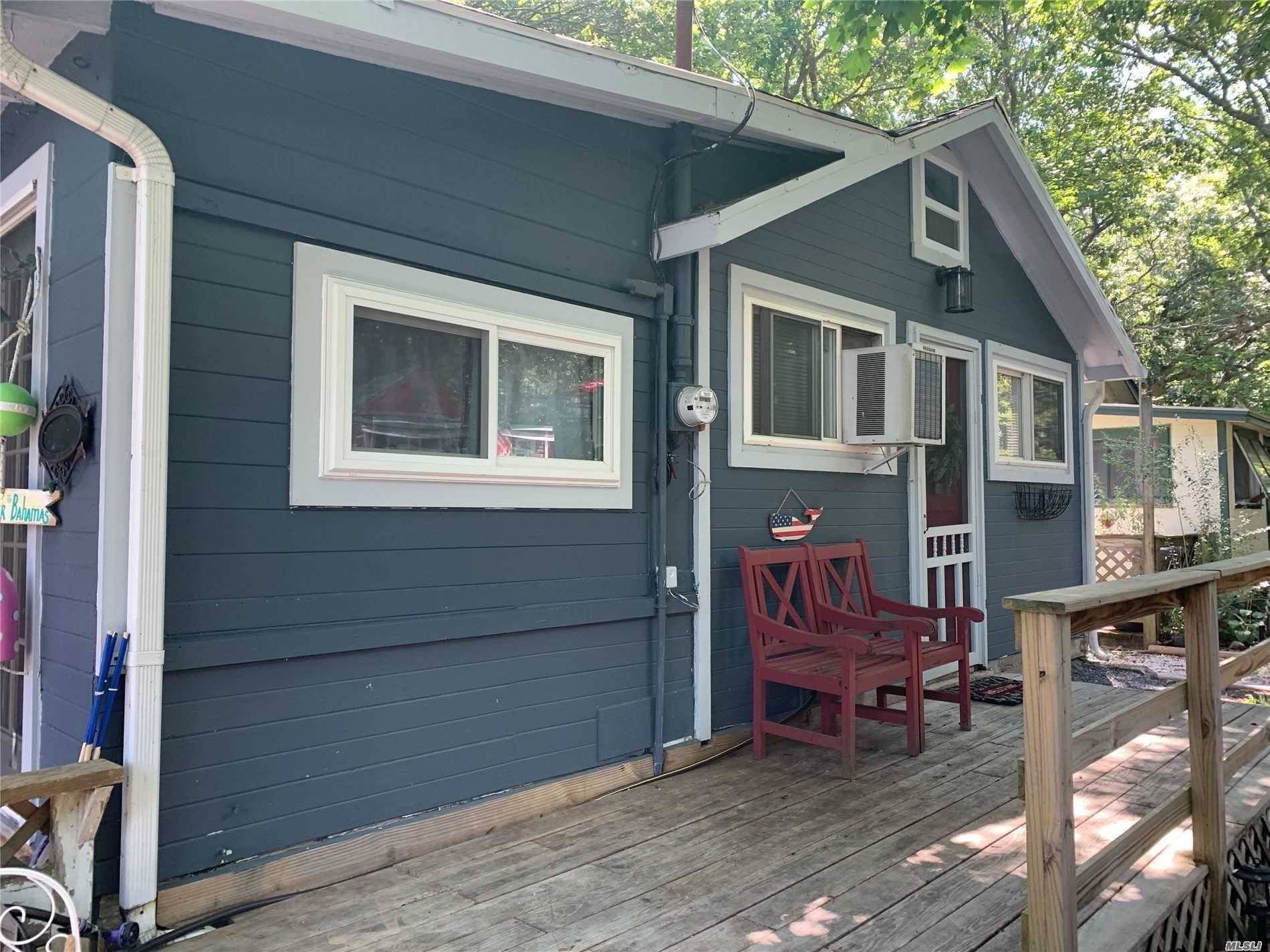 RENOVATED 2 Bedroom Cottage with Nothing left to do but bring your beach towels and Enjoy !