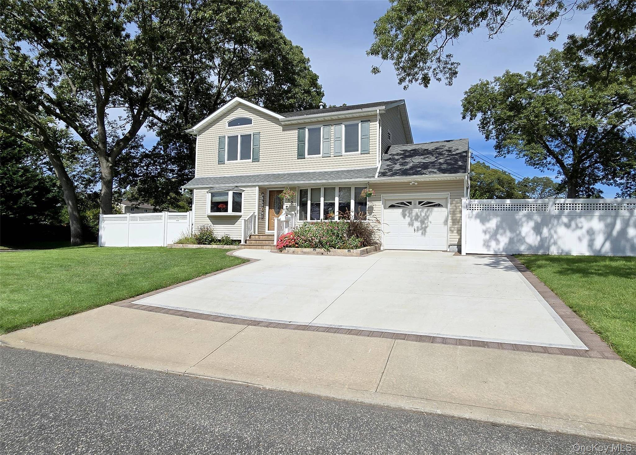 Welcome to this spacious 4 Bedroom, 2 Full Bathroom home that blends comfort and style.