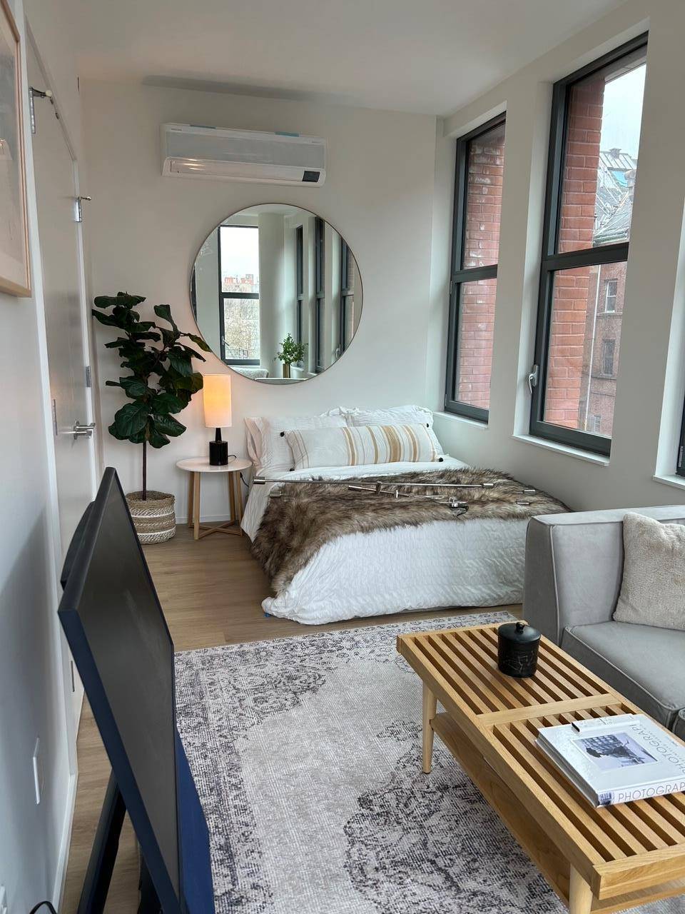 Elevate your lifestyle in this spacious corner studio with double exposure at Mason Gray, where modern luxury meets Brooklyn heritage in one of the most beautiful locations in the borough.