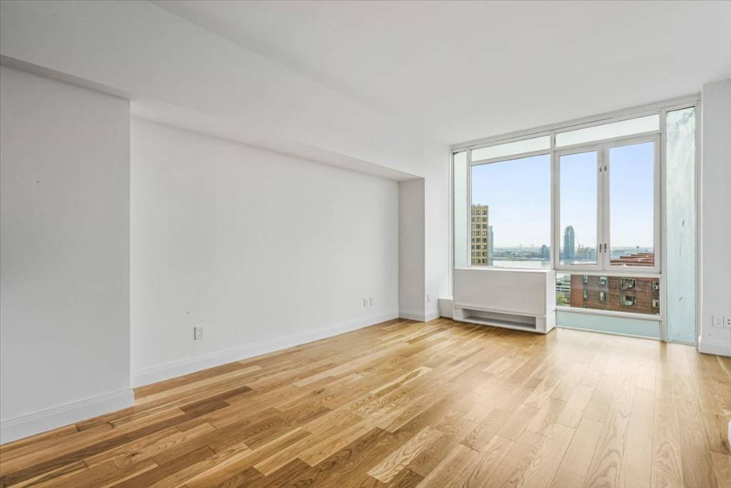 RECENTLY RENOVATED ! Unit 18G is a bright and quiet 1 bedroom nested near the top floor of the building.