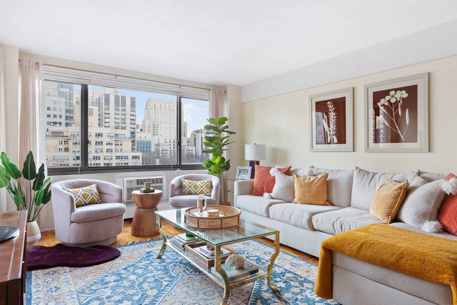 BEST VIEWS IN THE BUILDING This high floor, oversized 1 bedroom, 1 bathroom apartment has open city views and an abundance of light pouring through extra large windows.