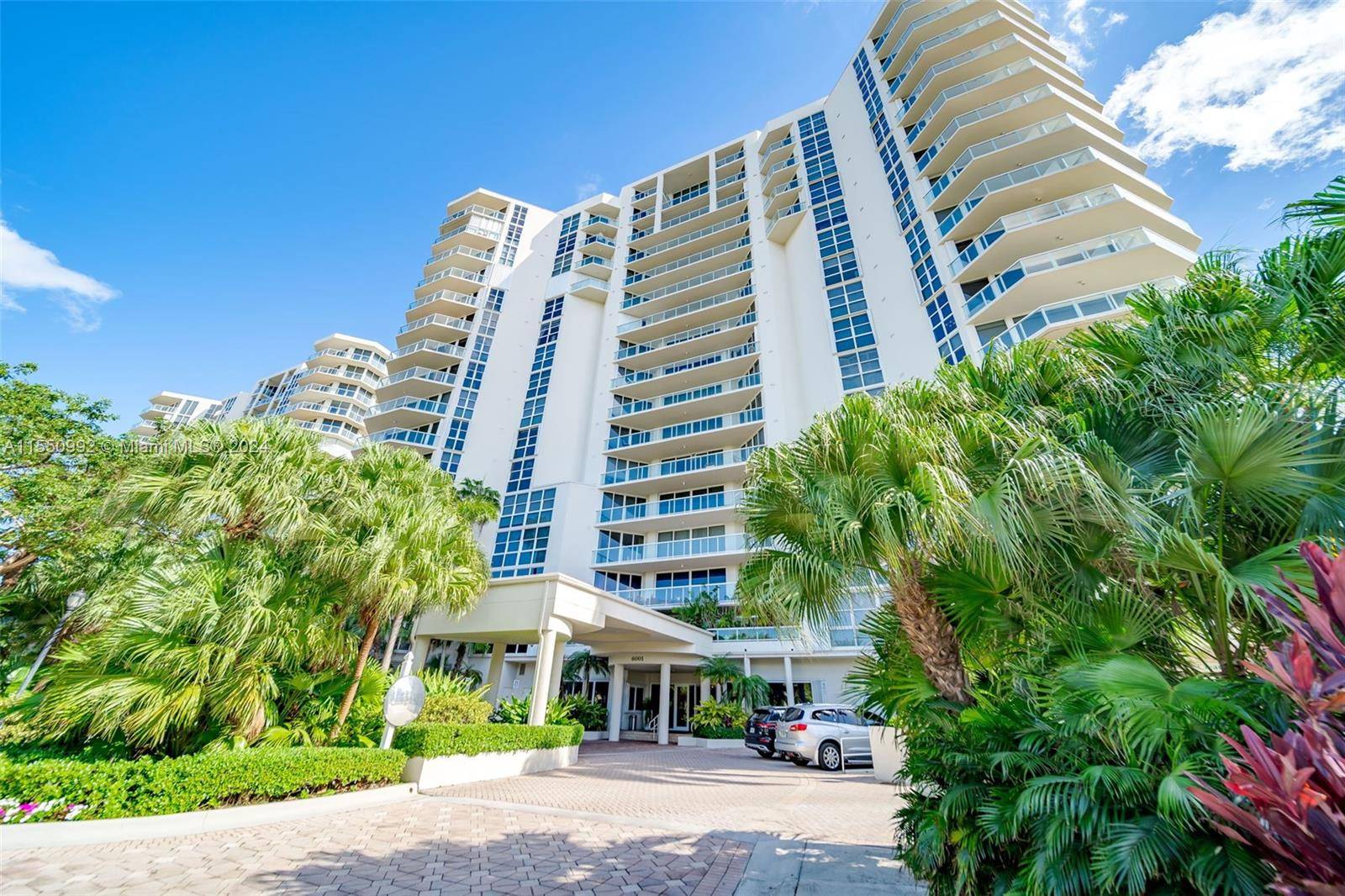 Nestled on the seventh floor of the exclusive Renaissance on The Ocean residence, this luxurious 2 bed, 2.