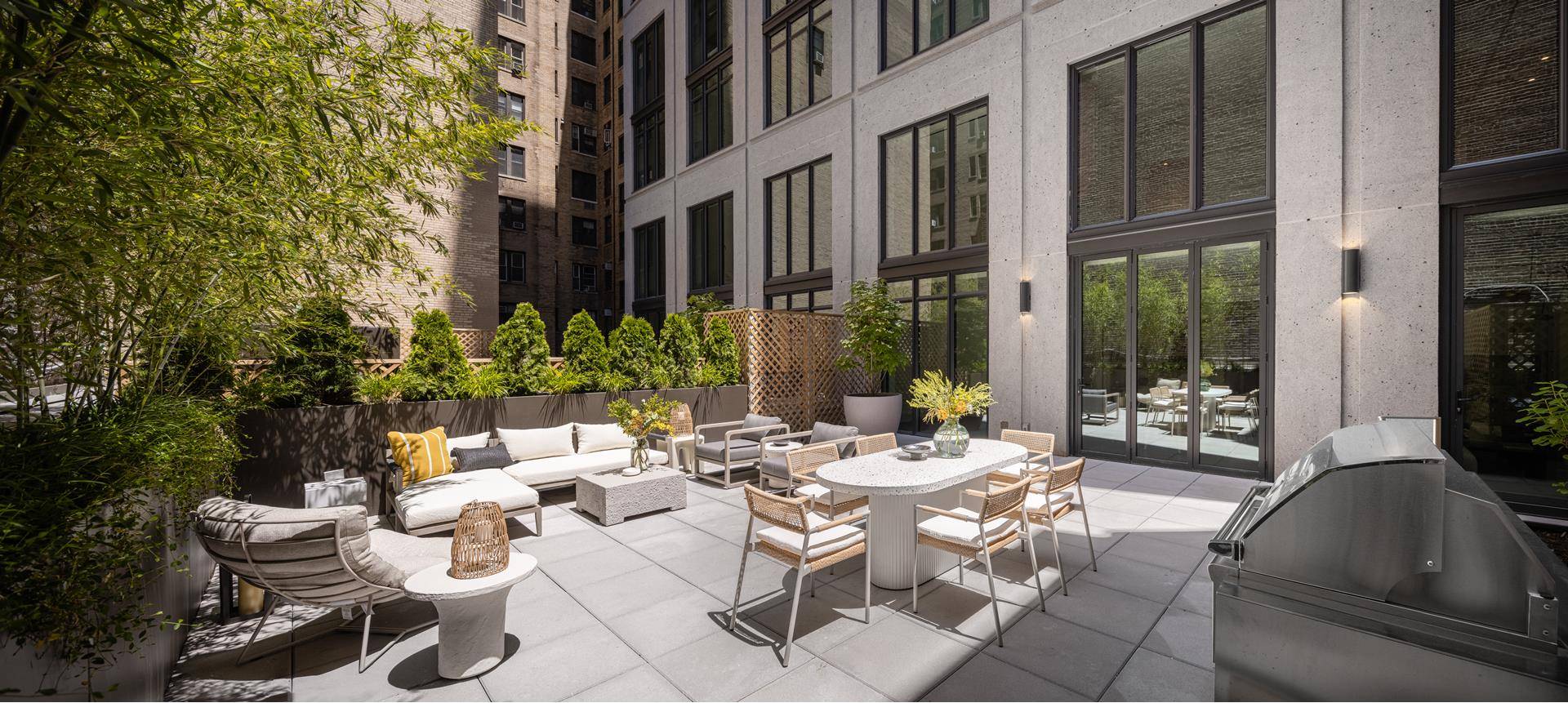 IMMEDIATE OCCUPANCYThis spacious duplex four bedroom, four bath residence features a 952 square foot private terrace positioned directly off the living room, and kitchen embodies indoor outdoor living.