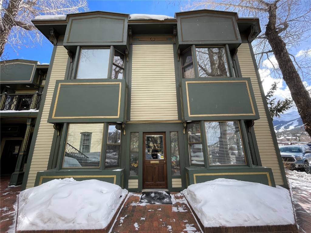 Centrally located office space in Breckenridge, one block from the 100 Corner with amazing mountain views.