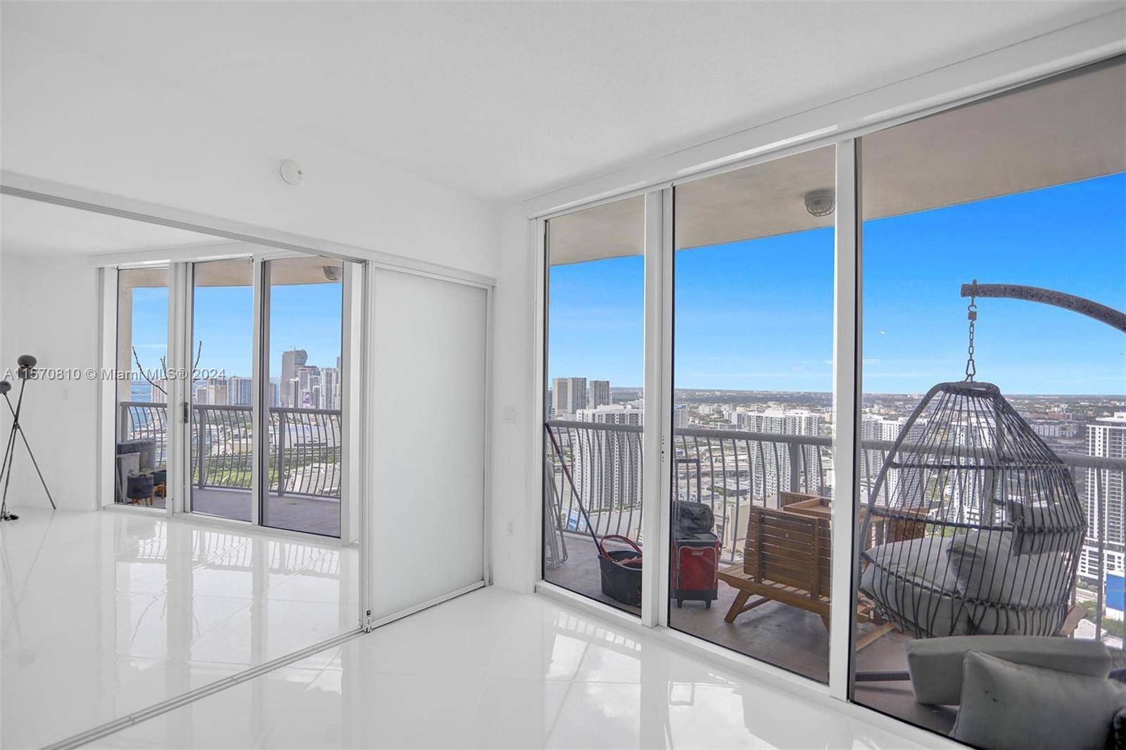 This 2 Bed 2 Bathroom Turn Key Ready Fully Upgrade Unit is looking for new tenants, This Unit is One of 4 Penthouses at The Opera Towers, Located on the ...