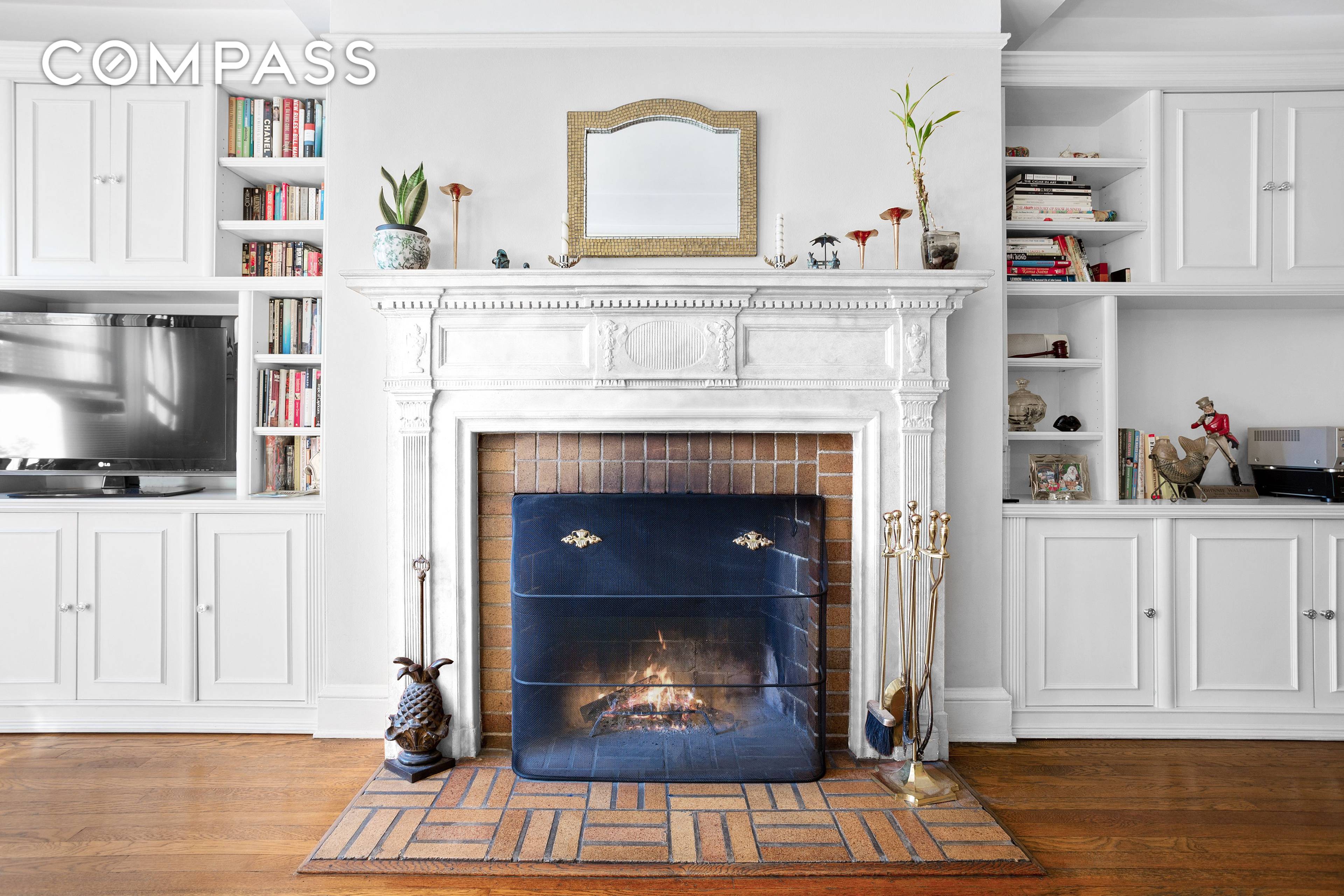 This is a uniquely sophisticated Upper East Side prewar find !
