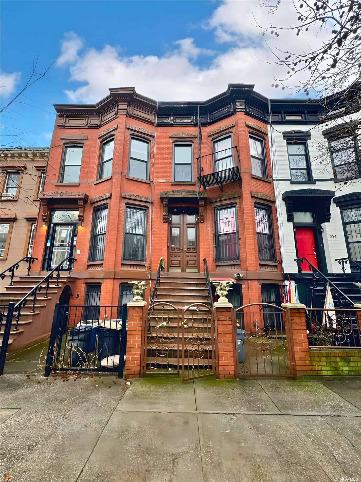 Charming brownstone located in vibrant Bed Stuy.