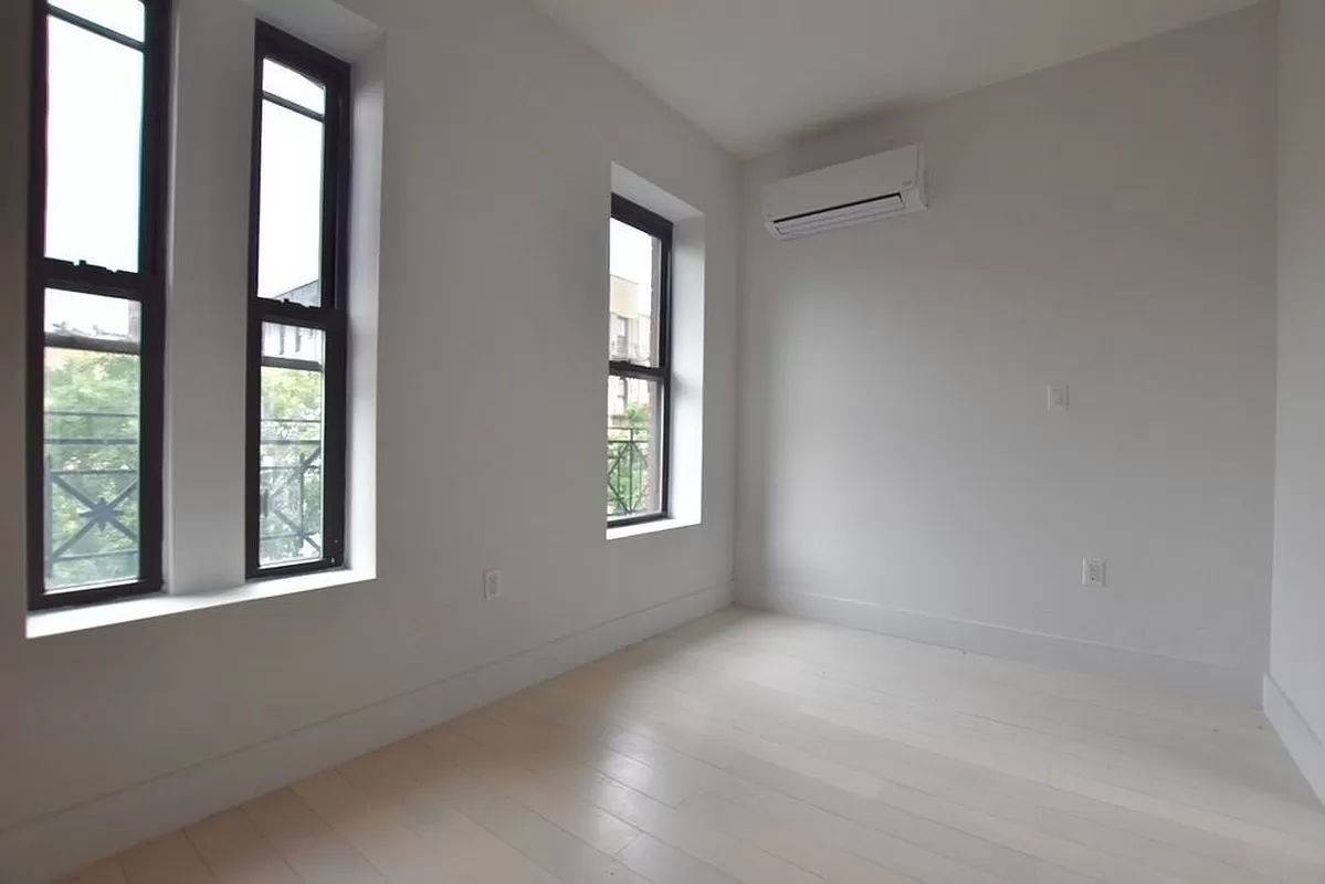 Newly Renovated One Bedroom In The Heart of The East Village !