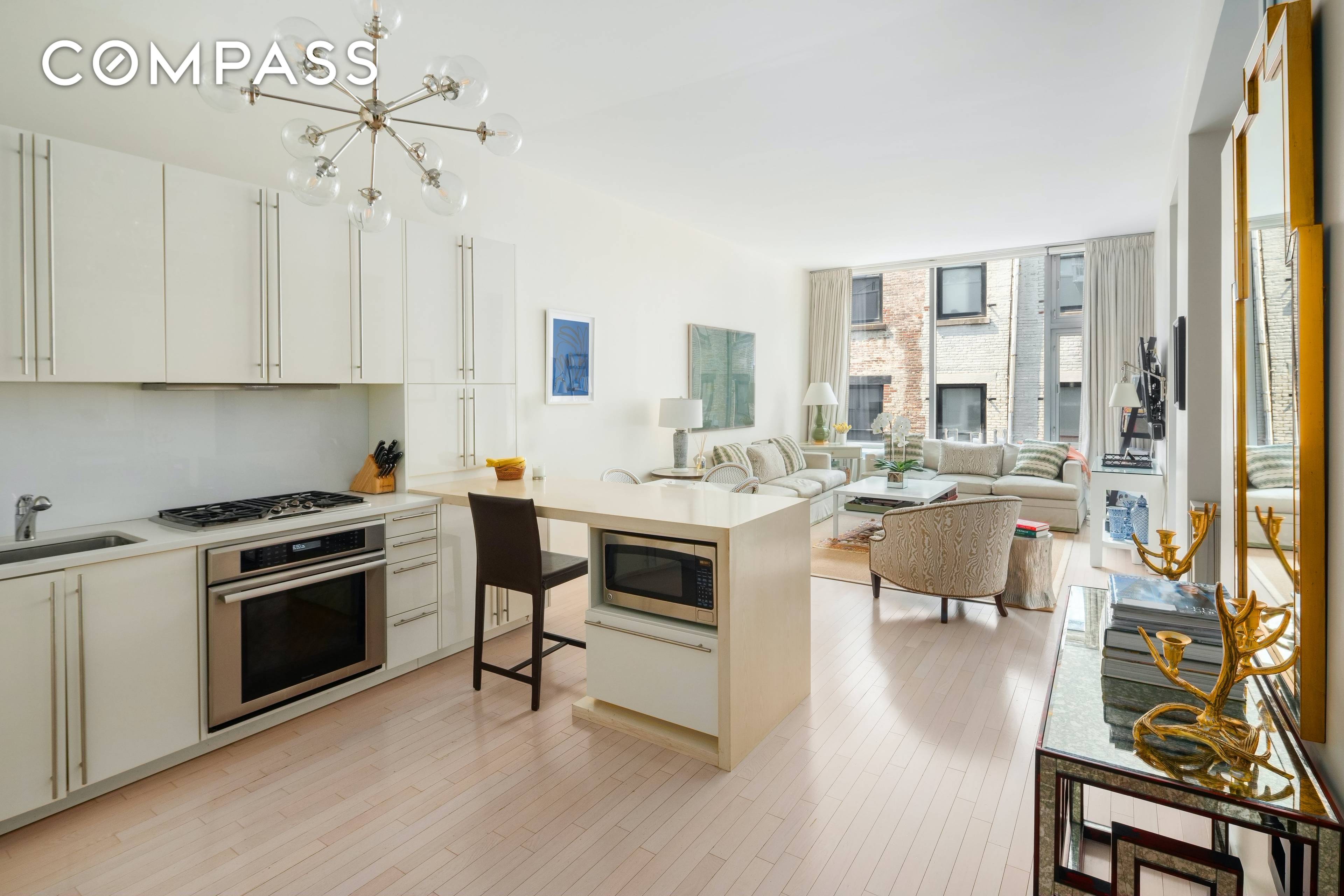 TOTAL SQFT 1, 230 INTERIOR 1, 189 SF STORAGE 41 SF Situated in one of the most desirable landmarked buildings on Ladies Mile, this beautiful and bright 2 bed, 2 ...