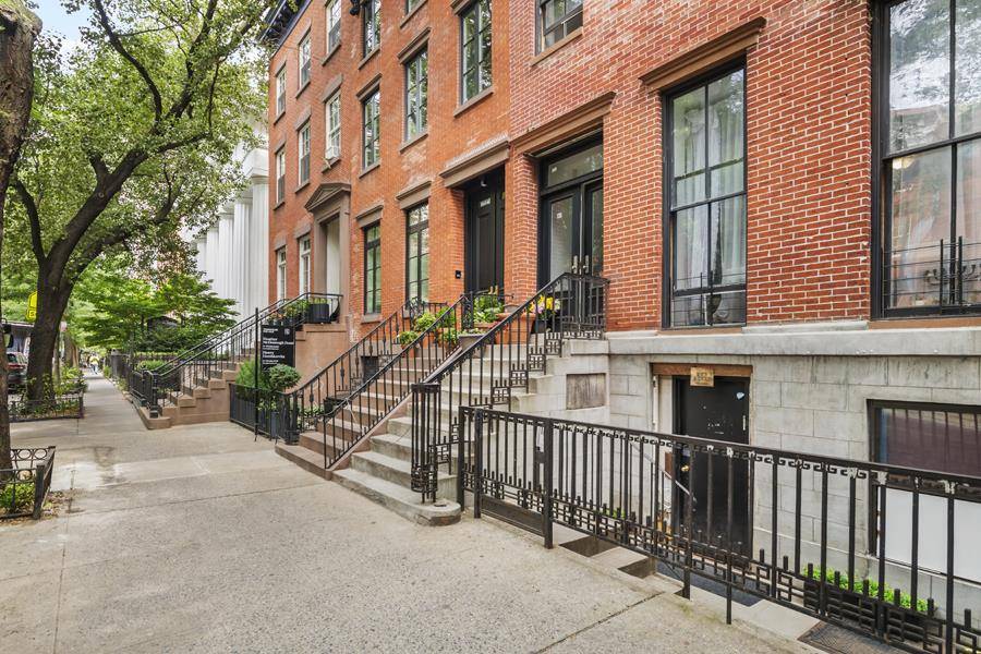 135 West 13th Street will be delivered VACANT and presents the opportunity to create a sensational single family home on one of the prettiest Greenwich Village Townhouse blocks.